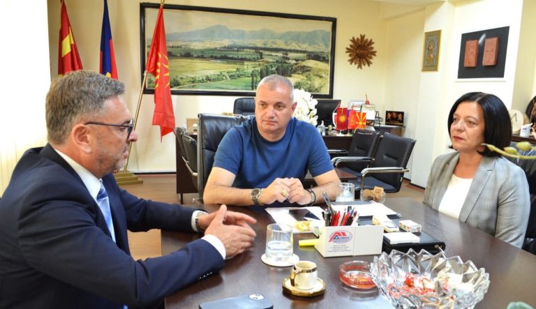 Костадиновски по средбата со заменик министерот Марјан Ристевски: Виница останува отворена за инвестиции
