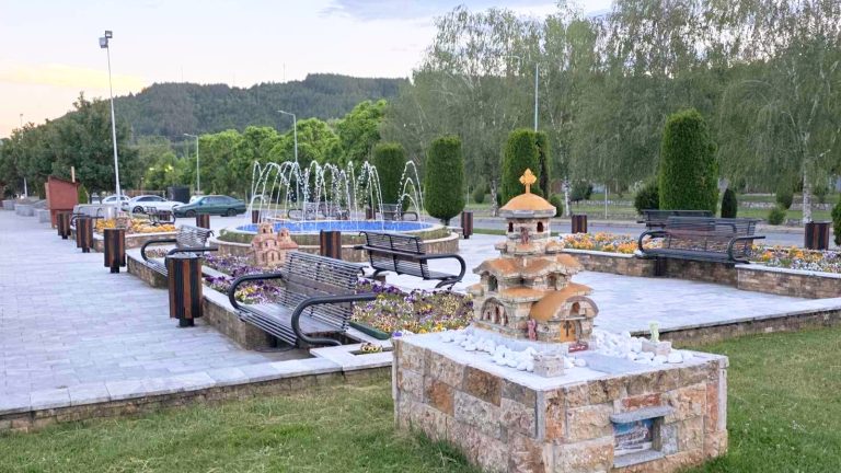КАМЕНИЧКА ПАРОХИЈА ЗА УТРЕНАТА БОГОСЛУЖБА – СРЦЕТО НА ПРАВОСЛАВНОТО УТРИНСКО МОЛИТВЕНО СЛАВЕЊЕ